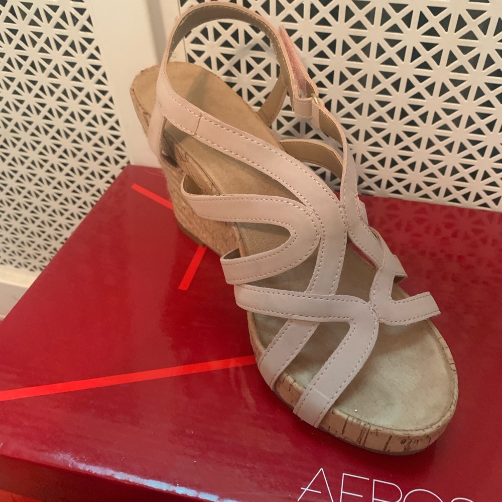 wedges - Picture 2 of 3